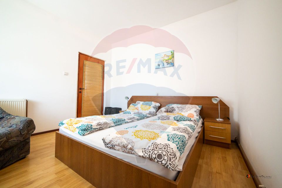 Casă cu 3 apartamente, piscină și 1000 mp teren, vânzare/schimb Turnu