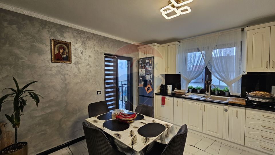 Casă / Vilă de lux, Moara Nica, Suceava