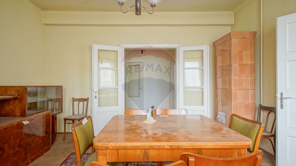 Apartament cu 3 camere de vânzare în zona Centrul Civic