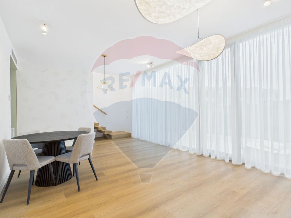 Vila luminoasa cu 4 camere si panouri solare in Amber FOREST Tunari