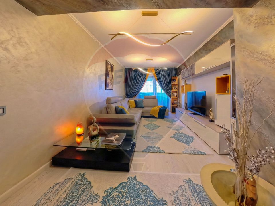 4 room Apartment for sale, Unirii area