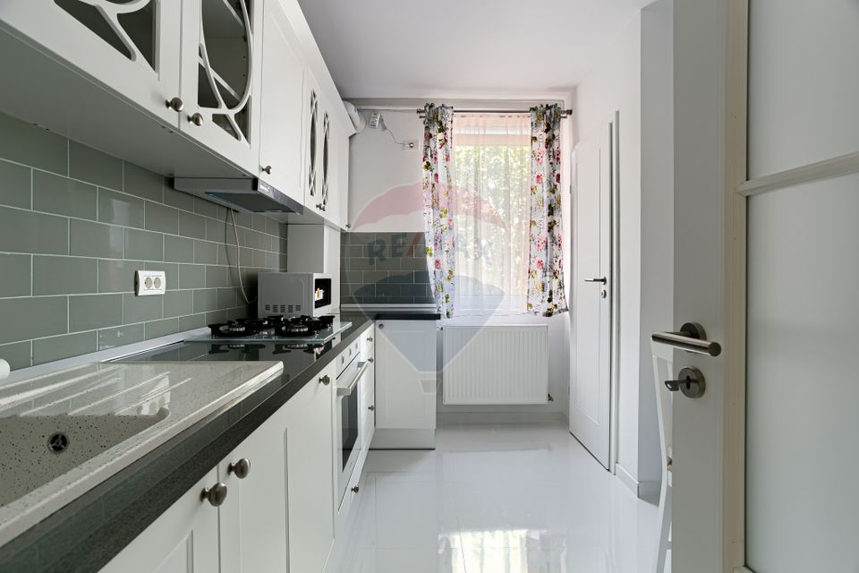 3 room Apartment for rent, Boul Rosu area