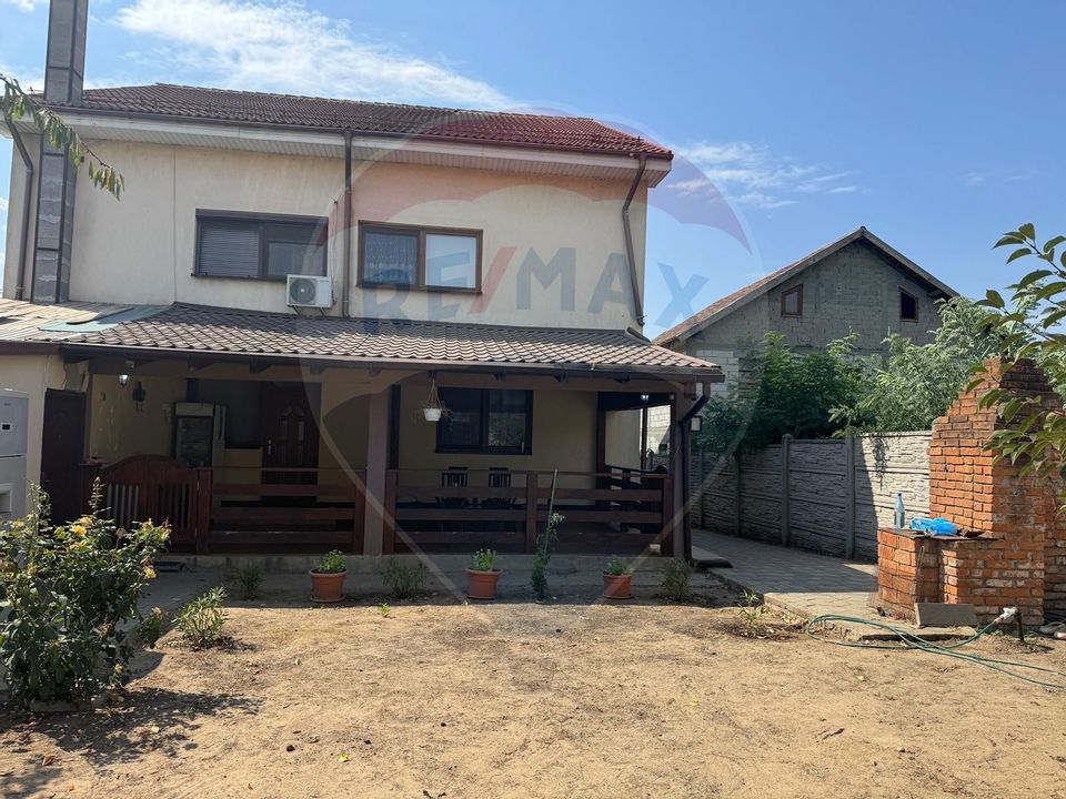 6 room House / Villa for sale