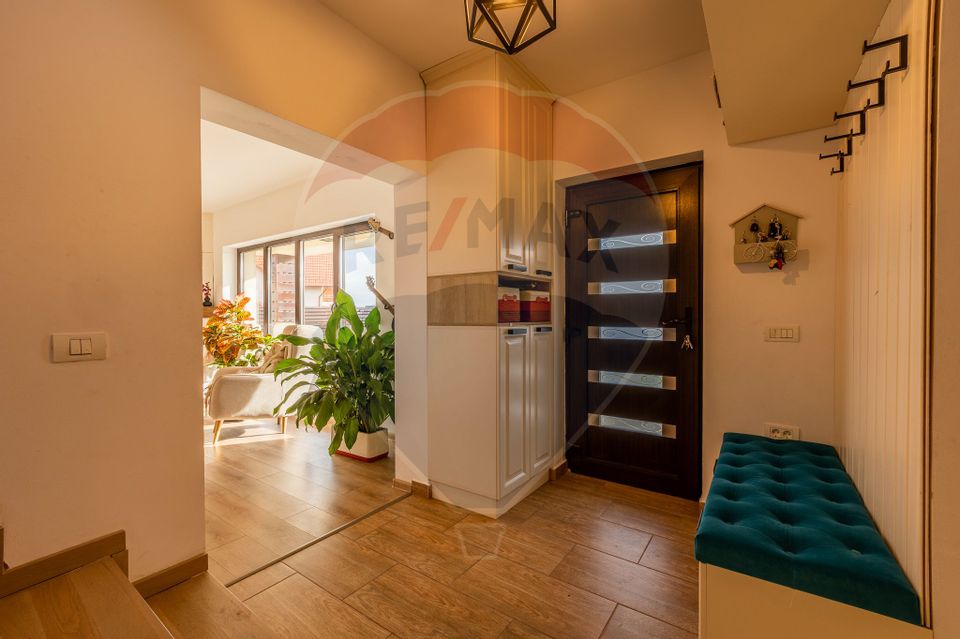 REZERVAT Casă individuala Harman