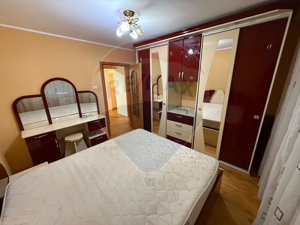 Apartament cu 3 camere in zona Aurel Vlaicu