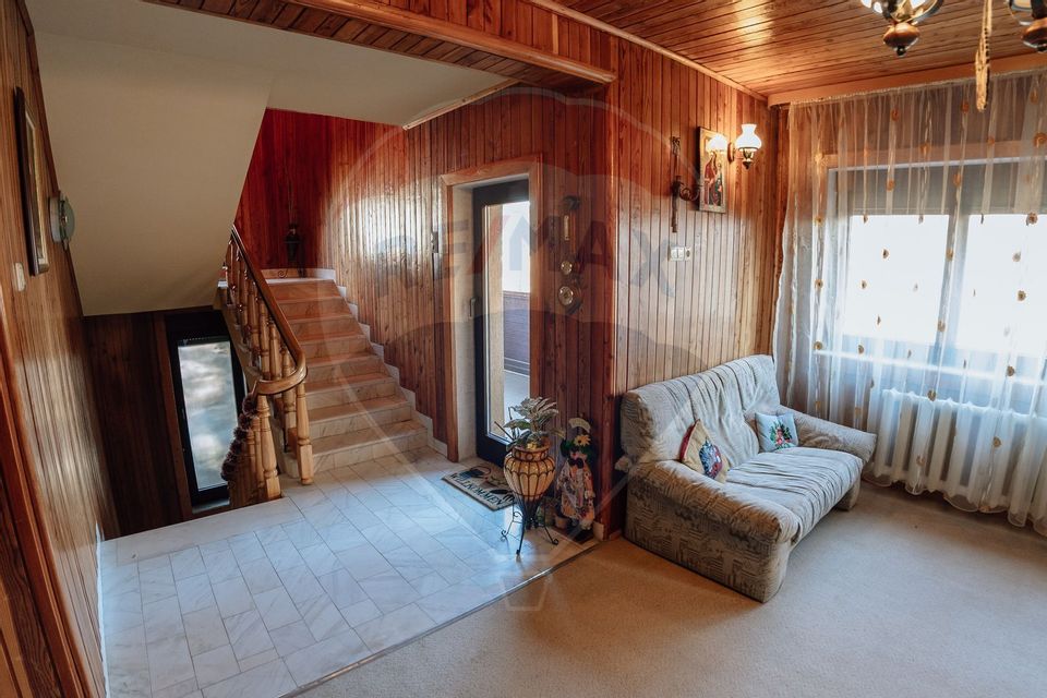 Casă / Vilă în zona Gura Humorului