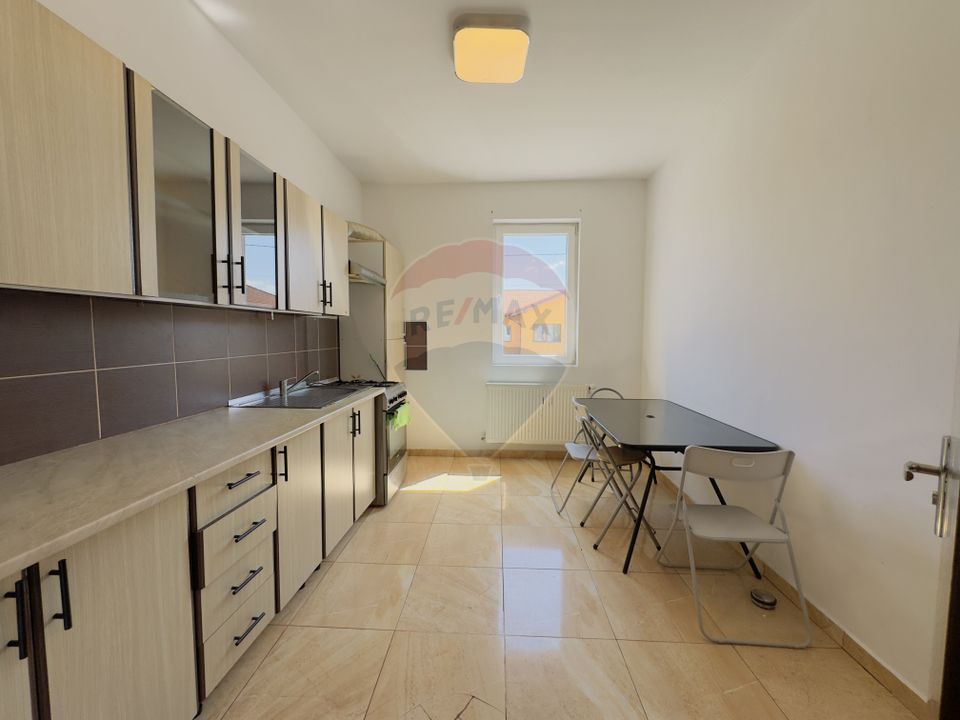 Casă cu 5 camere de vânzare Cartier Orizont 2 Paleu zona Metropolitana