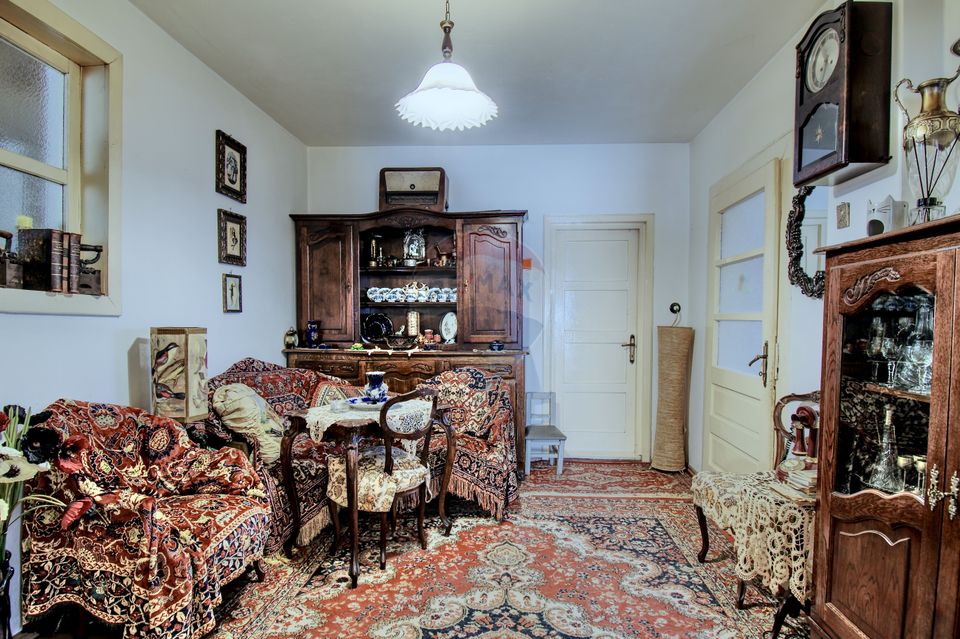 7 room House / Villa for sale, Central area