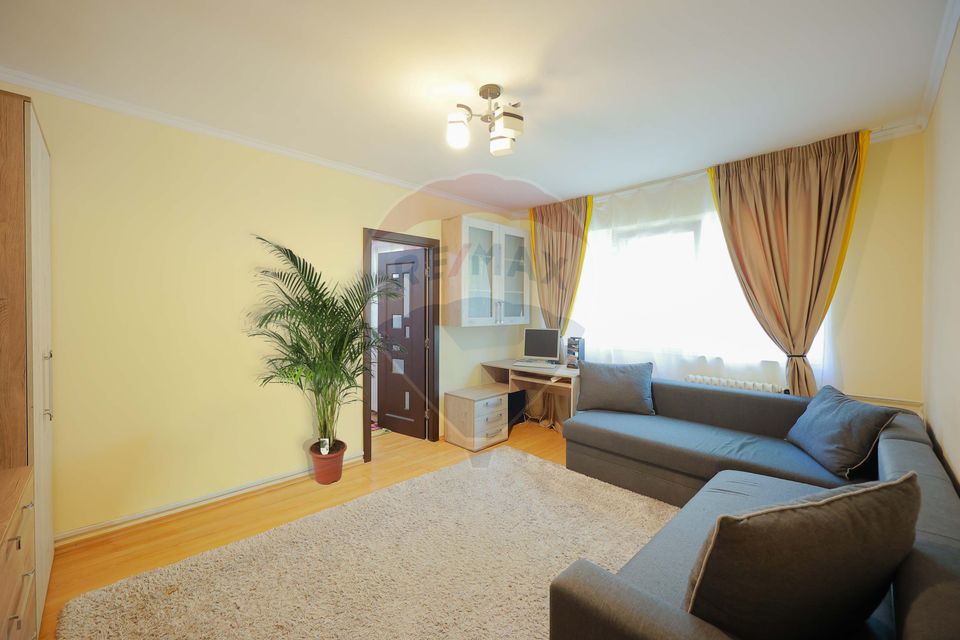 3 room Apartment for sale, Valenta area