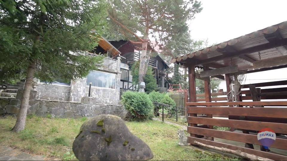 Casă cu poveste în Zamora, Bușteni