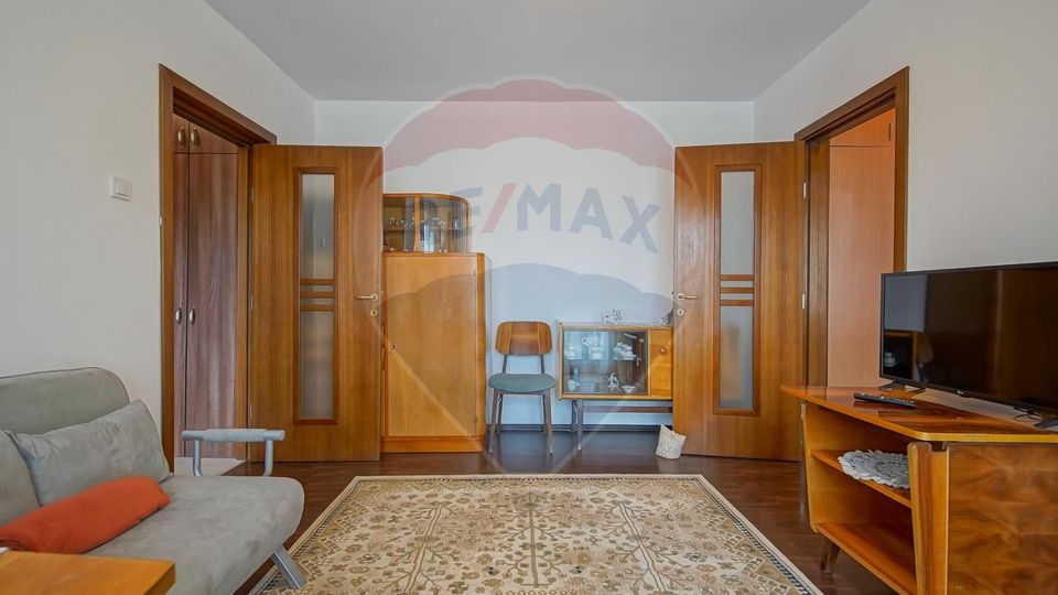 Apartament cu 2 camere de închiriat, bd. Vlahuta