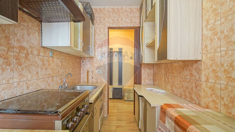 3 room Apartment for sale, Florilor area