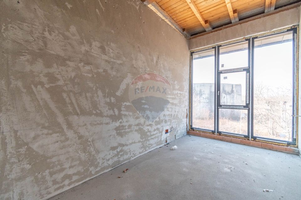 Spatiu industrial de 2,237mp de vanzare, zona Iris