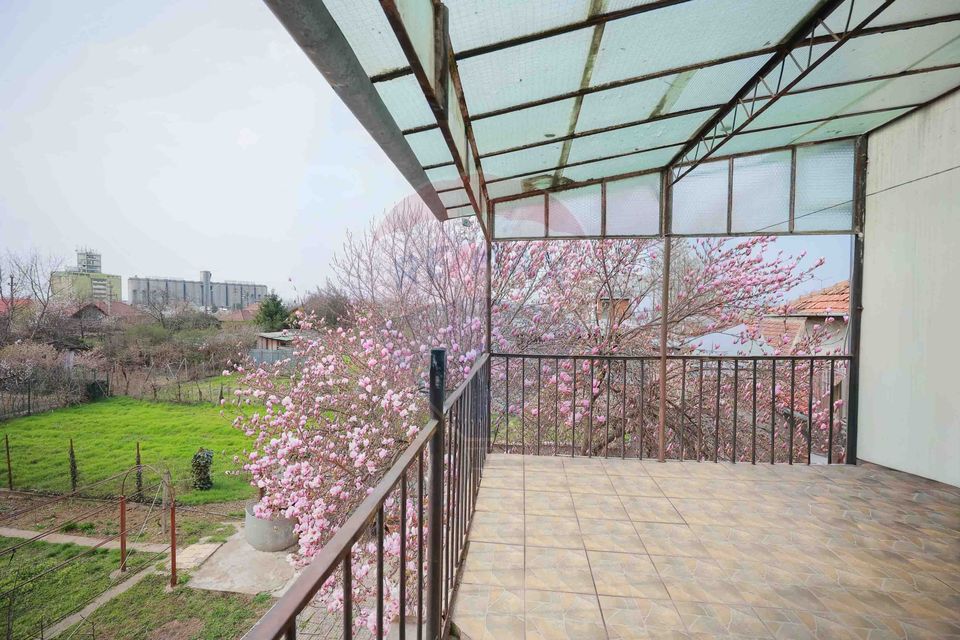 8 room House / Villa for sale, Iosia area