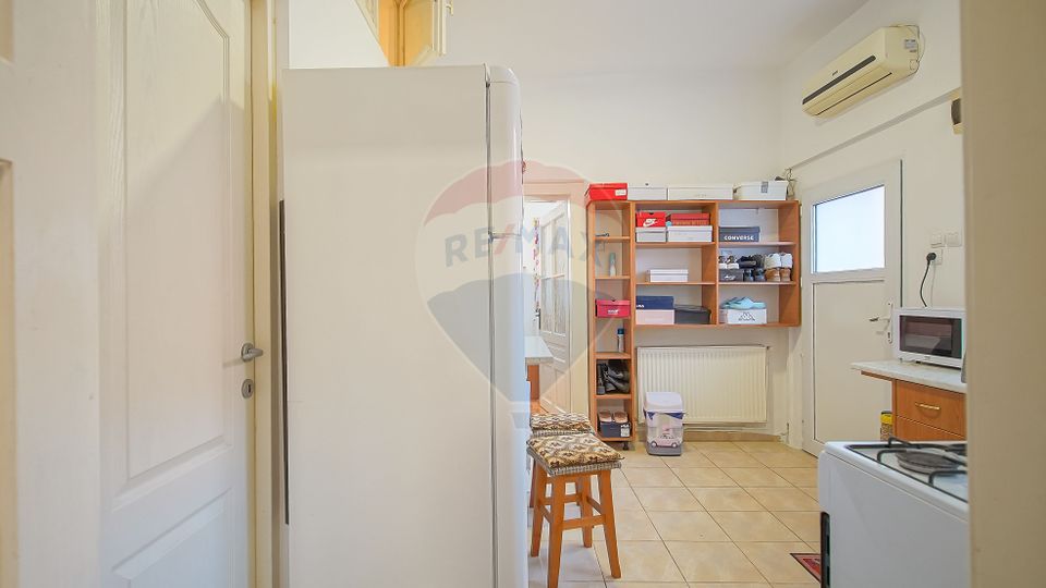 3 room House / Villa for sale, Brasovul Vechi area