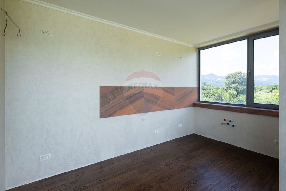 Vilă cu piscină de vanzare  – Bistrița