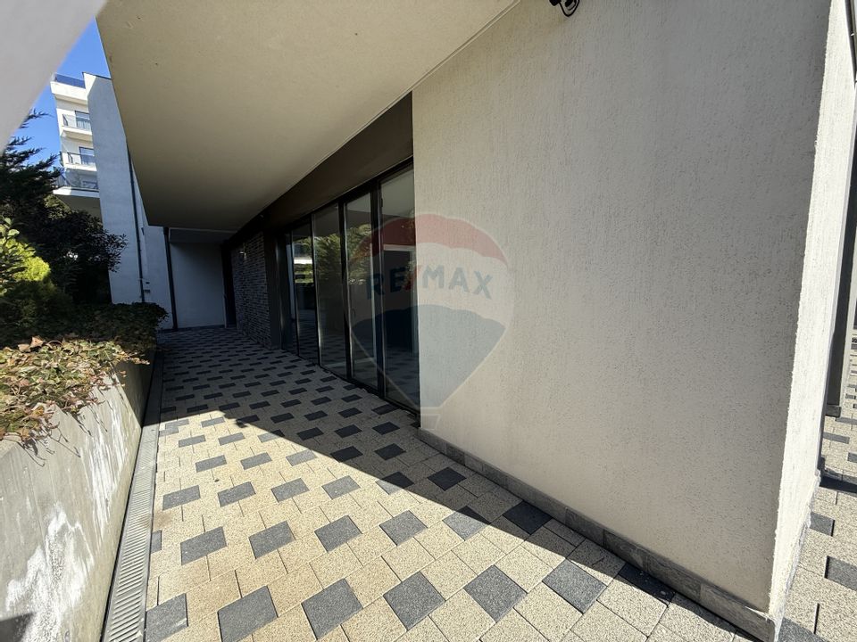 59sq.m Commercial Space for rent, Borhanci area