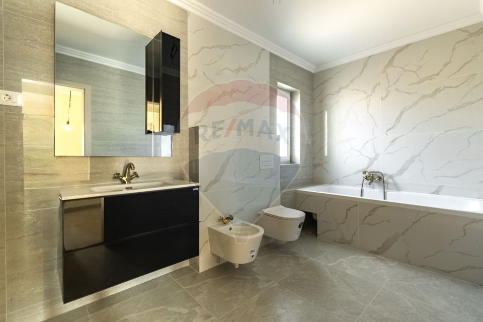 5 room House / Villa for sale