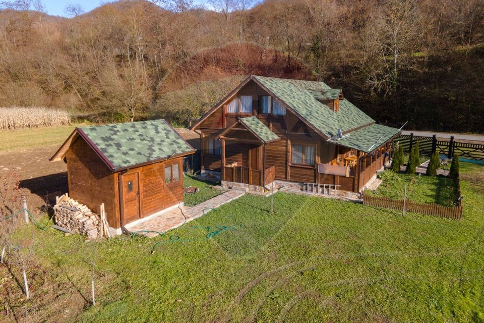 5 room House / Villa for sale