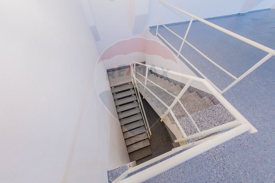 1,405sq.m Commercial Space for rent, Grivitei area