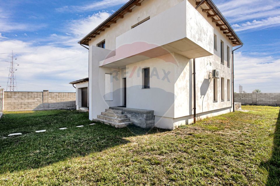 5 room House / Villa for sale