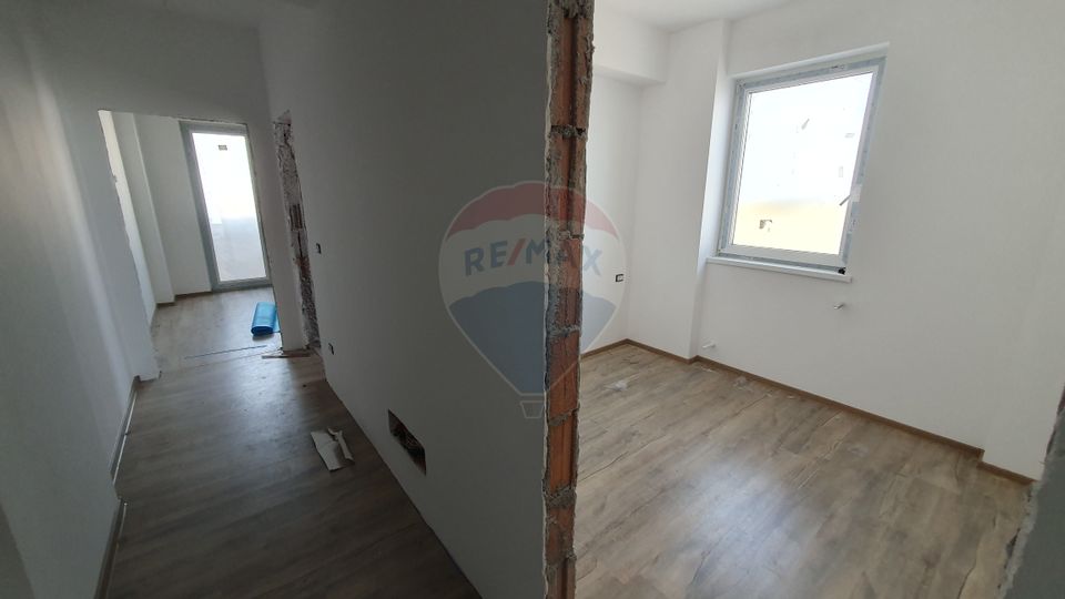 Apartament cu 3 camere SUD