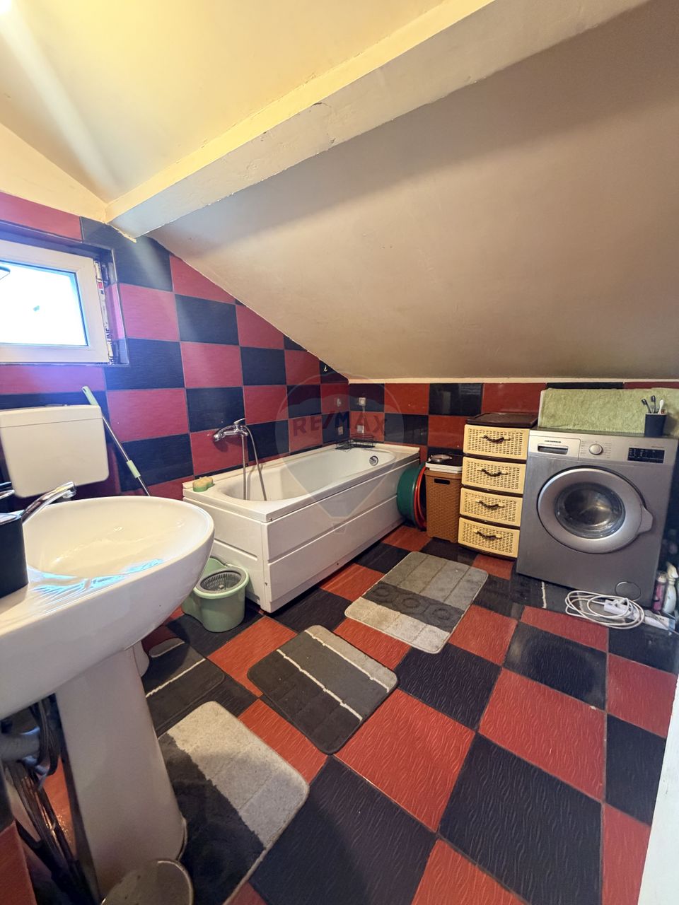 4 room Apartment for sale, Bariera Valcii area