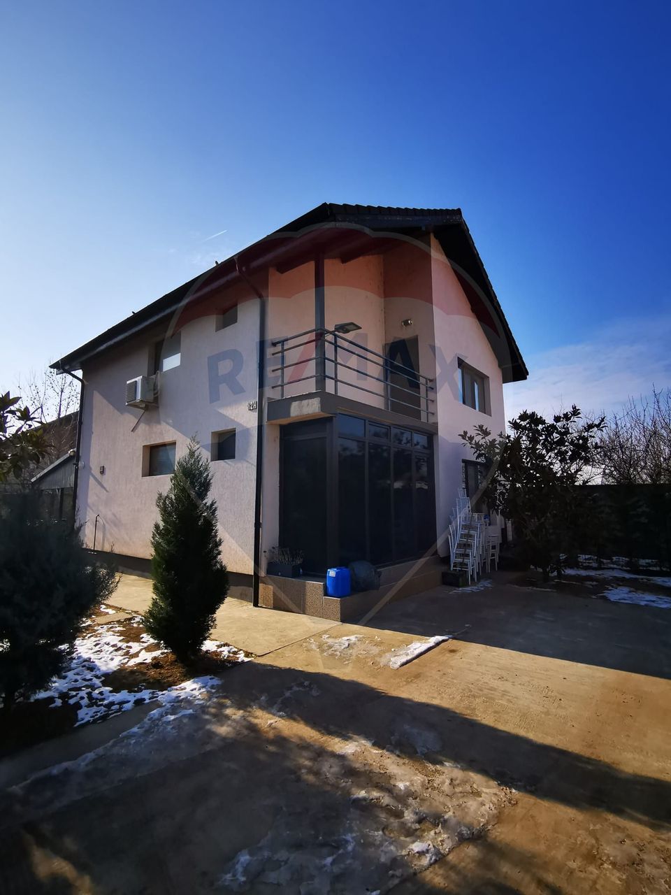 5 room House / Villa for sale, Romanesti area