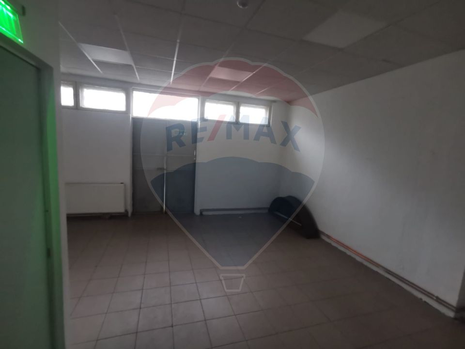 150.4sq.m Commercial Space for rent, Central area