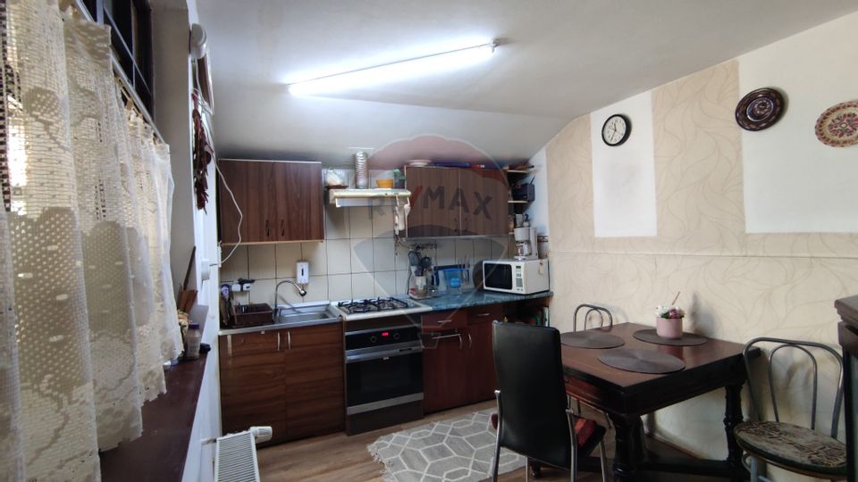 Casă cu Teren 572 mp în Oradea, Str. Octavian Goga Nr. 39, de vânzare