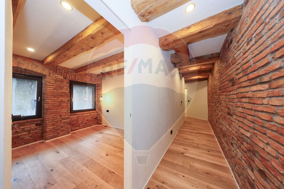 3 room Apartment for sale, Centrul Istoric area