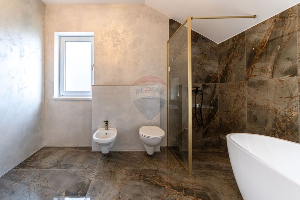 CASE NOI ÎN ARHITECTURĂ ALPINO-MODERNĂ CU ALEE PRIVATA | CRISTIAN