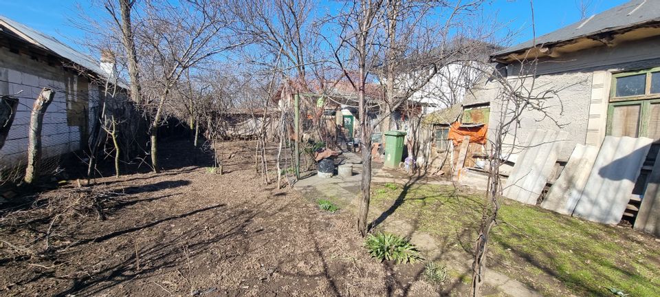Fundulea House - land 974 sqm - Sun Highway