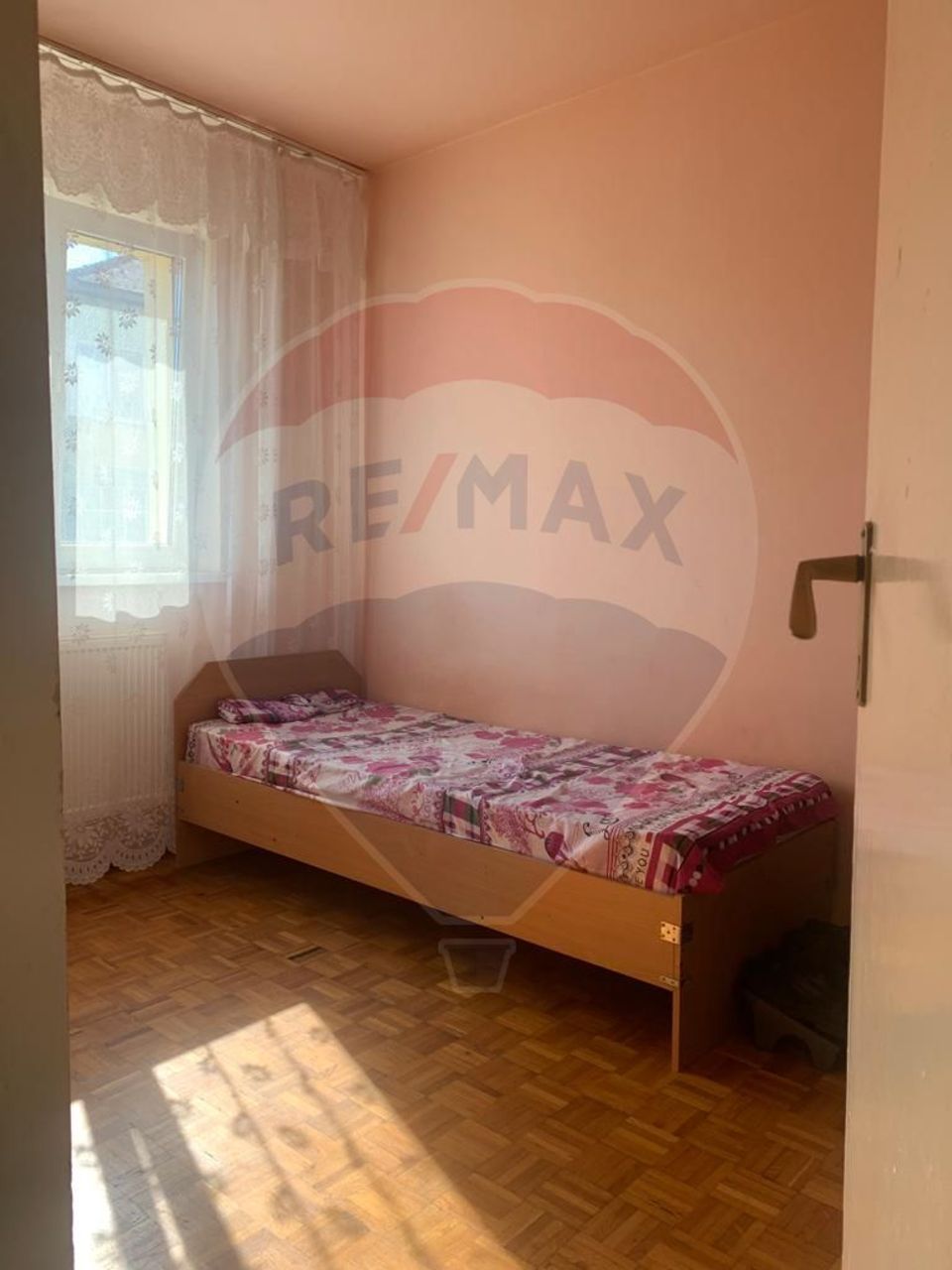 3 room Apartment for rent, Strand area