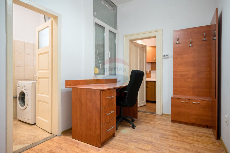 Ocazie! Garsoniera de vânzare pe Muresenilor, etaj 1, Centrul Istoric