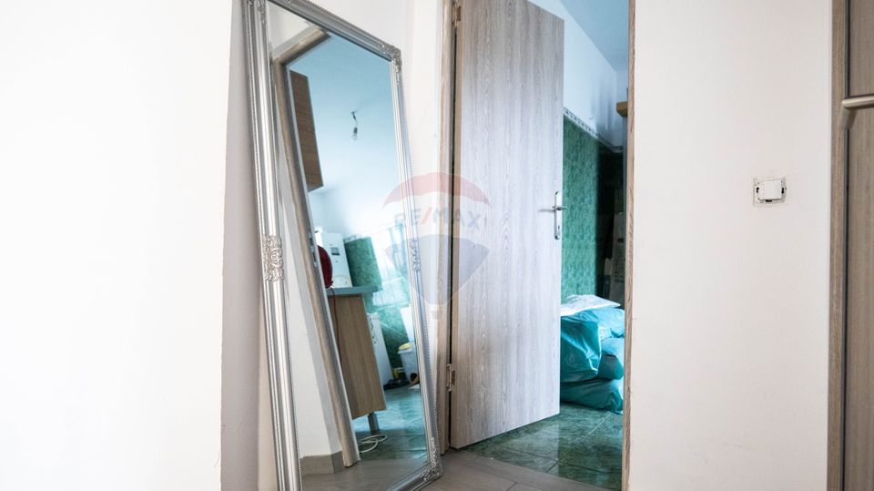 4 room House / Villa for sale, Periferie area