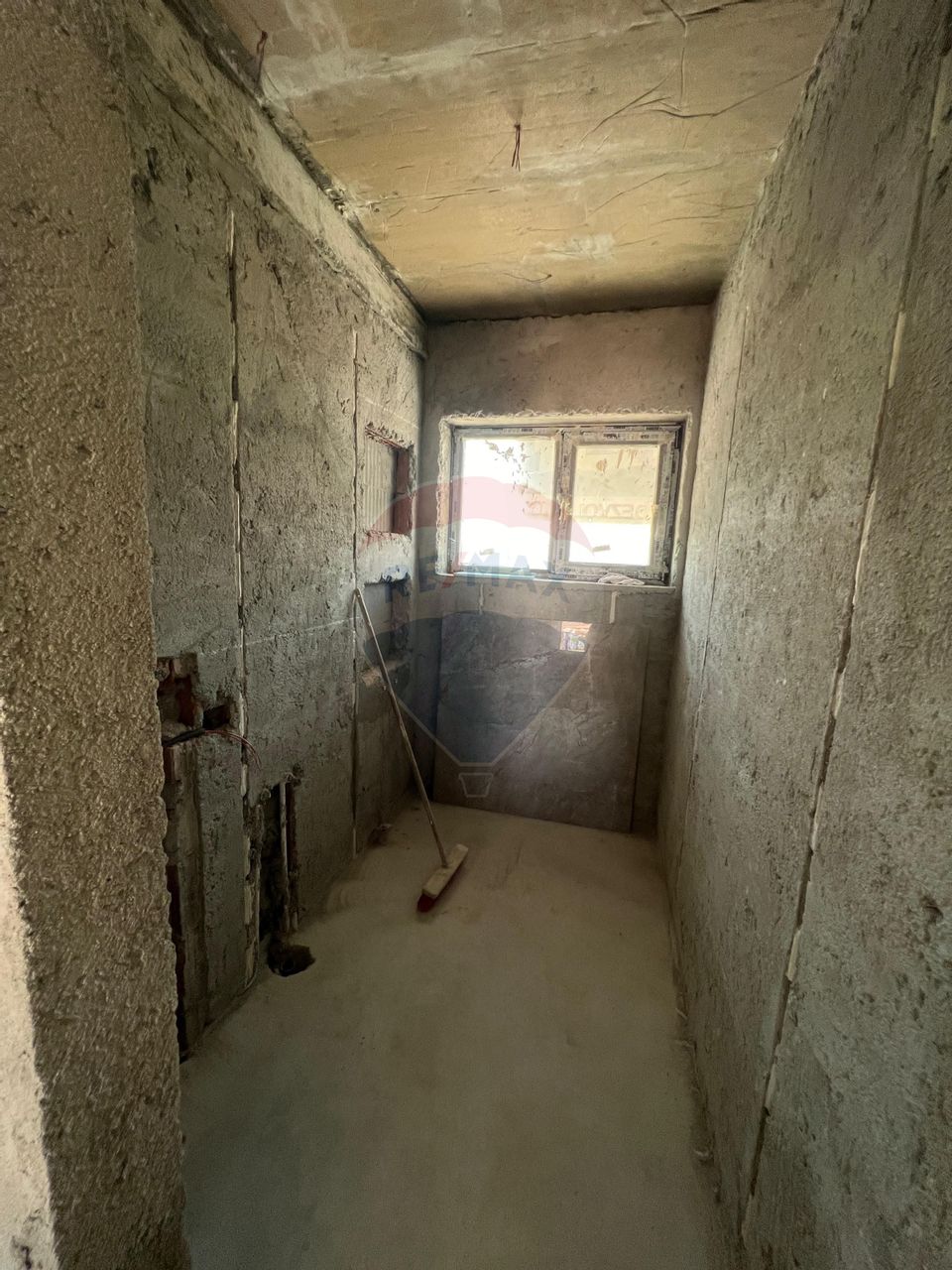 Casă / Vilă cu 3 camere de vânzare