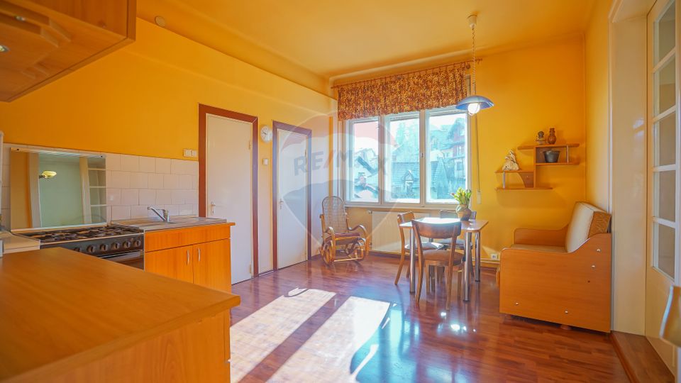 REZERVAT! Apartament cu iz boem, în casă, Brașovul Vechi