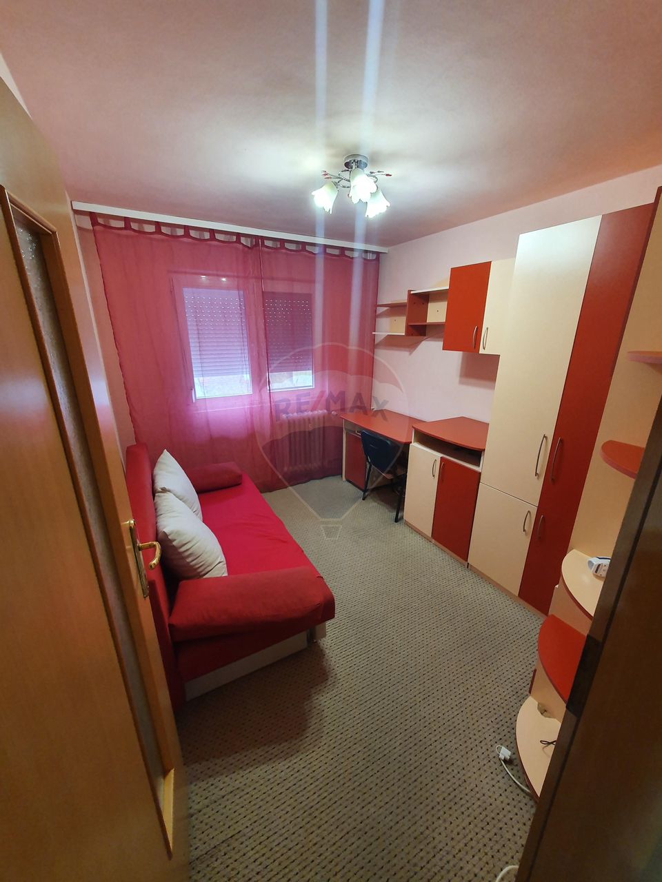 Apartament superb cu 3 camere de vânzare în zona Fortuna