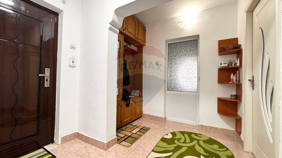 3 room Apartment for sale, Inel I area