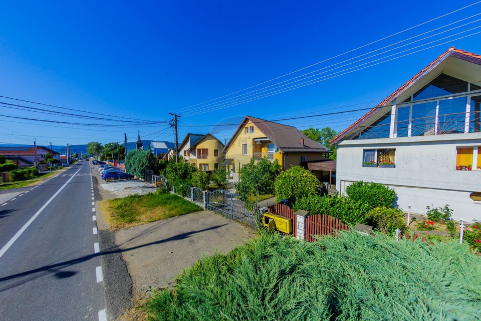 Vilă cu 5 camere de închiriat