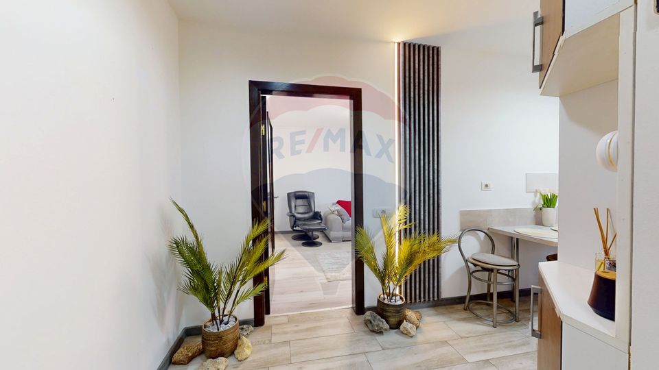 Apartament 3 camere, 2 băi, 2 parcări de vânzare zona Avantgarden 2