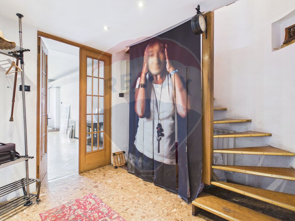 5 room House / Villa for sale, Grivita area