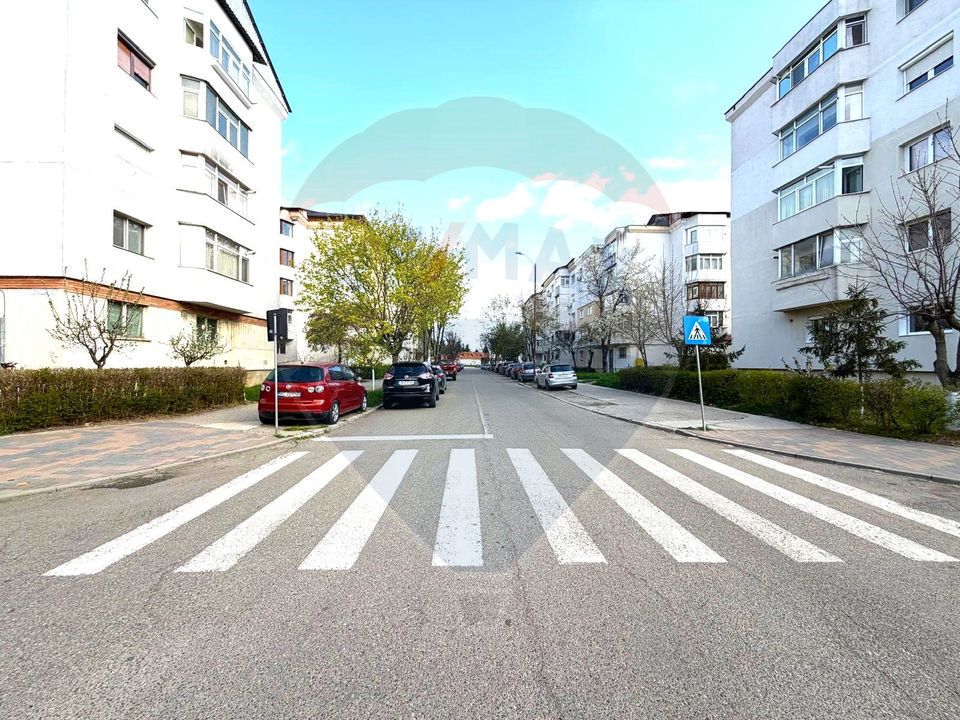 Garsonieră de închiriat în zona Nord strada Călugăreni