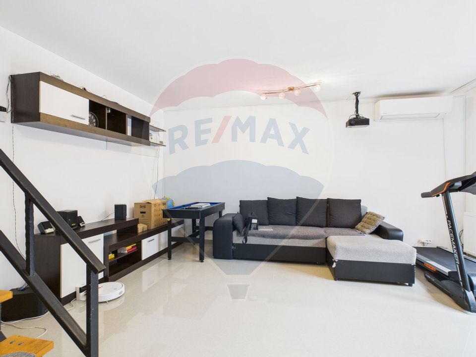 5 room House / Villa for sale