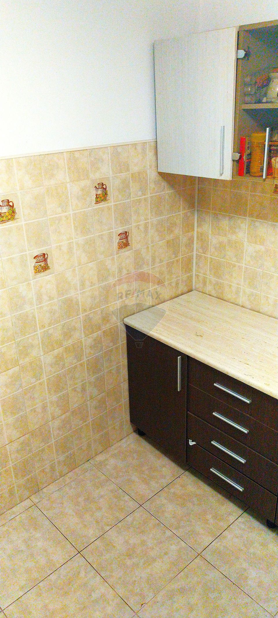 Apartament cu 2 camere de vânzare în zona 1 Mai Insula