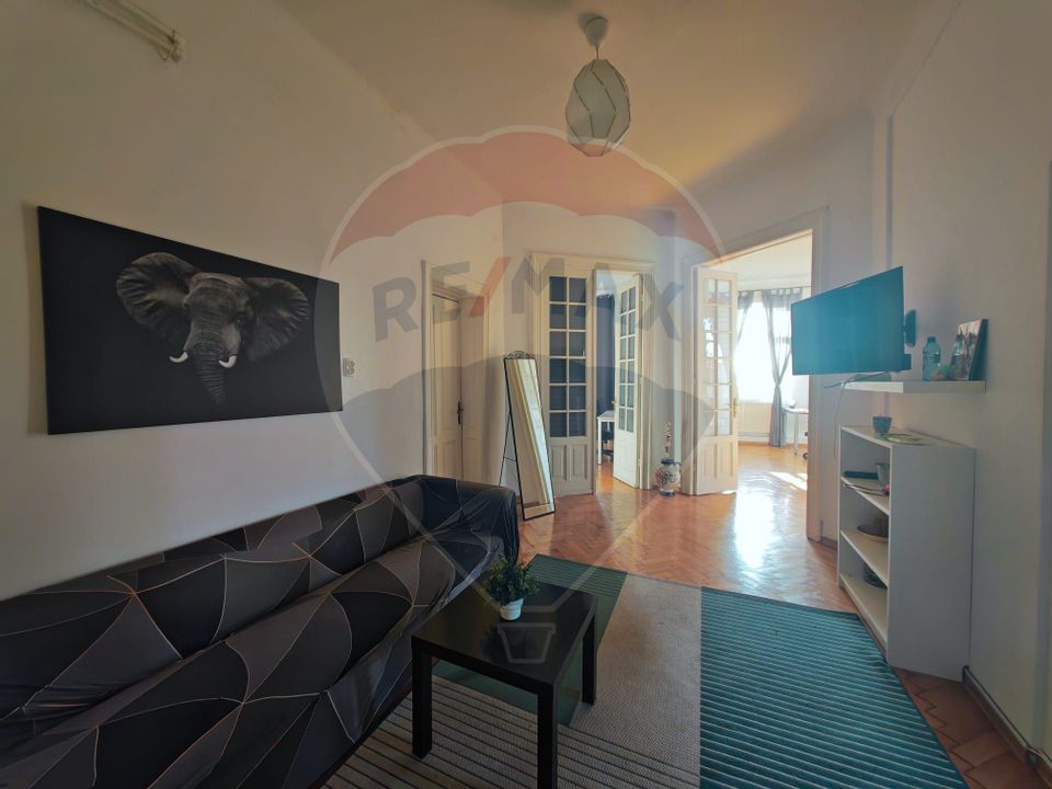 Apartament 4 camere - zona Universitate - Cavafii Vechi