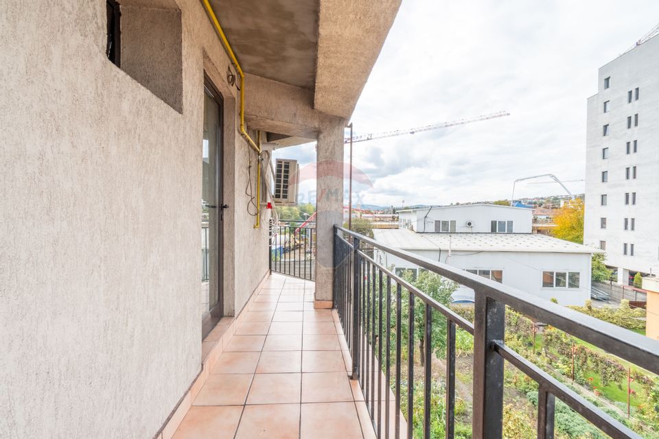 240sq.m Office Space for rent, Gara area