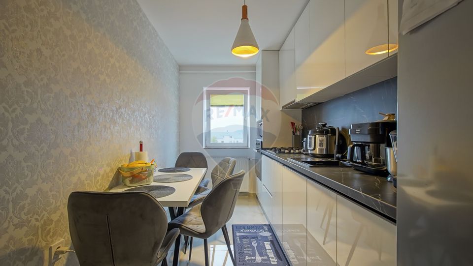 (Rezervat) Apartament cu 3 camere de vânzare, Florilor Râșnov