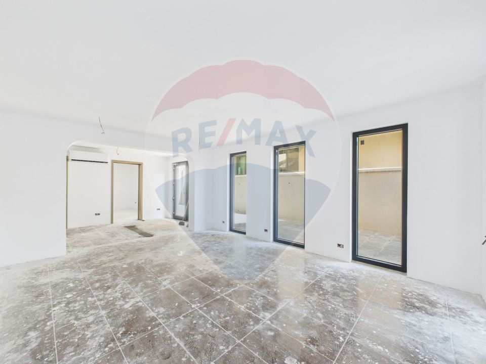 65sq.m Commercial Space for rent, Floreasca area